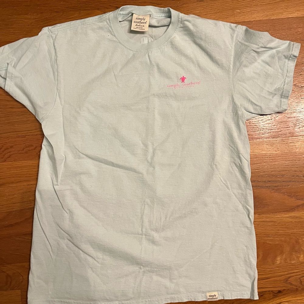 Simply Southern T-shirt women’s light blue top